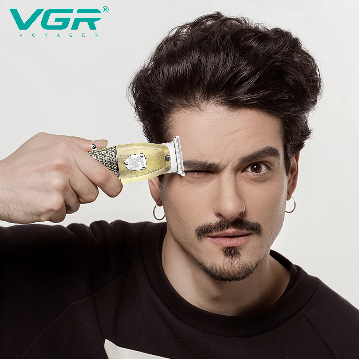 VGR V-976 Tondeuse à cheveux professionnelle rechargeable sans fil 6500 tr/min 150 minutes d'autonomie - OR – Image 7